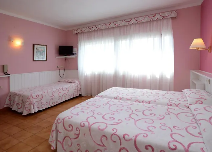 Casa Feliu 게스트하우스 3*